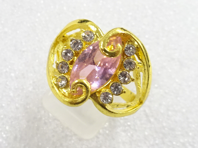 JAPANESE KIMONO / ANTIQUE COLORED STONE RING (SIZE 22)